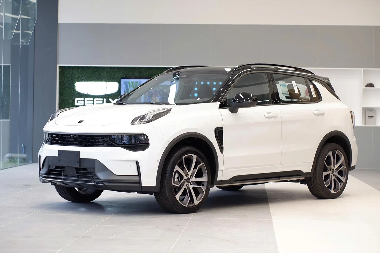 Lynk & Co 01