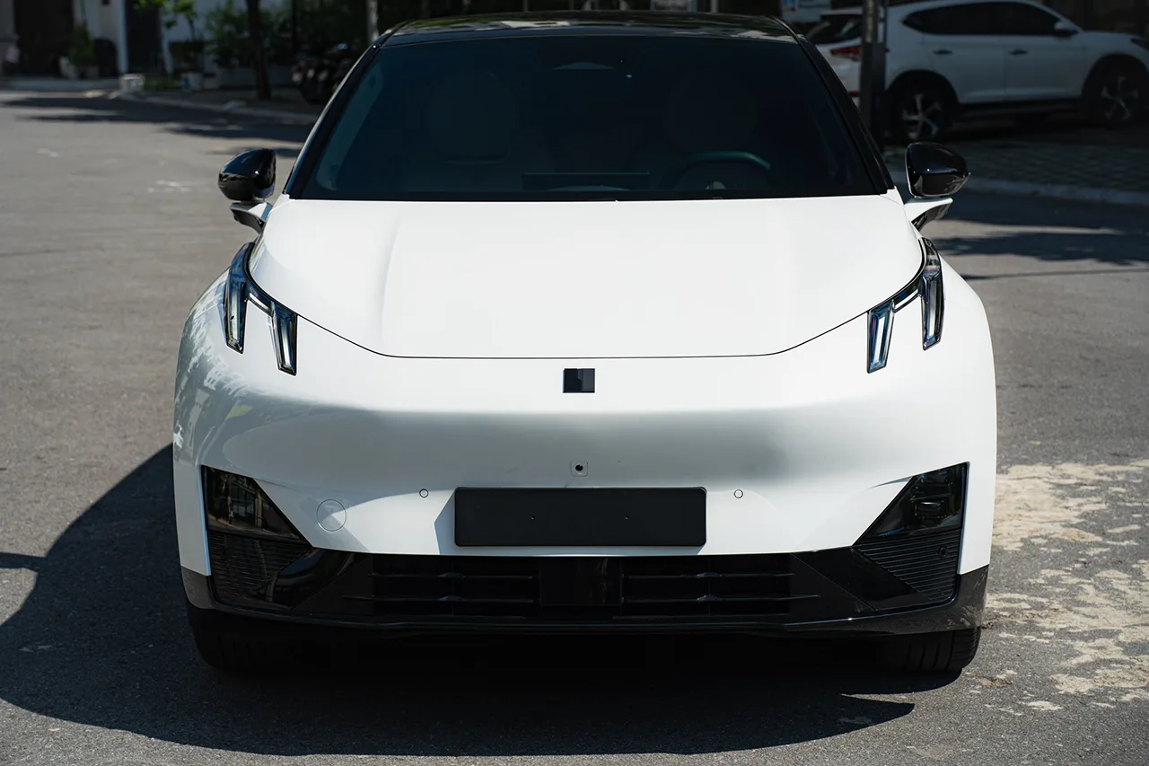 Lynk & Co 02
